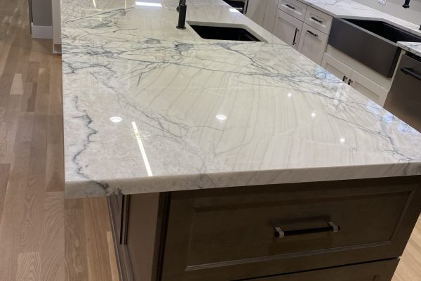 Fantasy-Lux-marble-kitchen-island-riverwalk-landing-jacksonville-home
