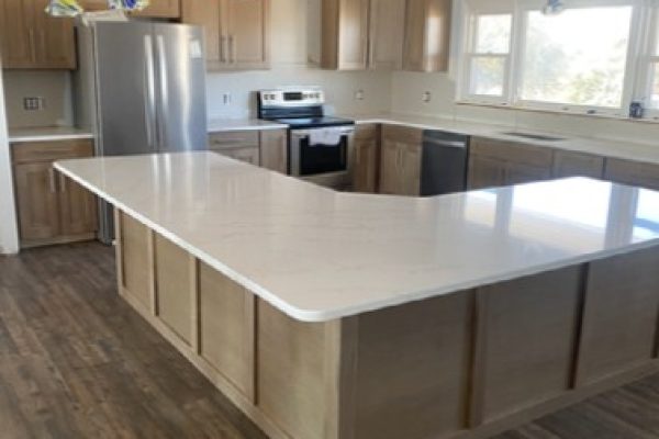 Quartz-kitchen-island-towne-pointe-jacksonville-home-remodel